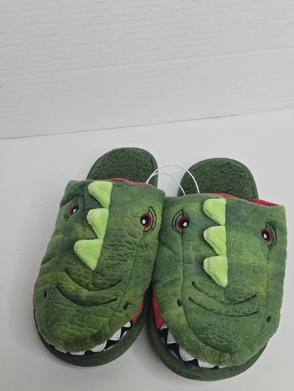 Cat & Jack Dino Scuff Slippers Kids Size Large 4/5